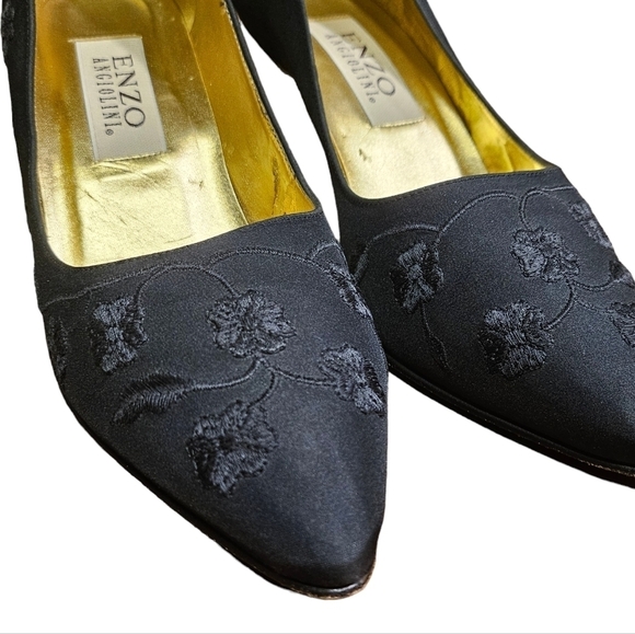 Enzo Angiolini Black Floral Embroidered 3in Slip-on Heels Size 8 - Picture 2 of 10